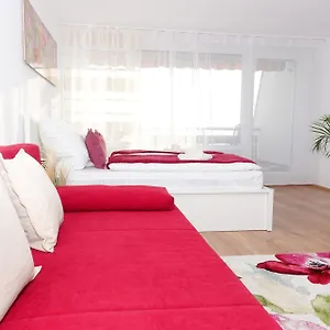 Relax-red Mit Pool Und Sauna Apartment