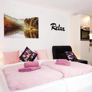 Relax-rose Mit Pool Und Sauna Apartment