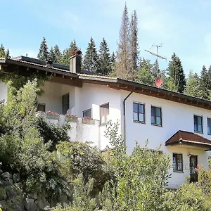 Elgert Apartment